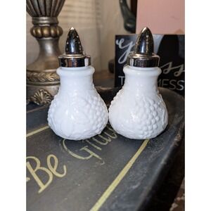 Vintage Imperial Milk Glass with Grape & Vine Pattern Salt‎ & Pepper Shakers